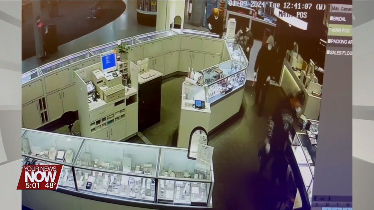 Law enforcement seeks four suspects who robbed KAY Jewelers in the Lima Mall